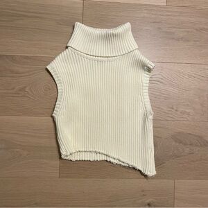 Cropped sweater